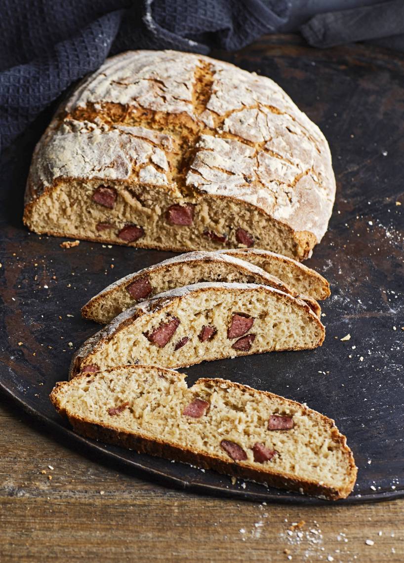 Kohlbrot mit Cabanossi