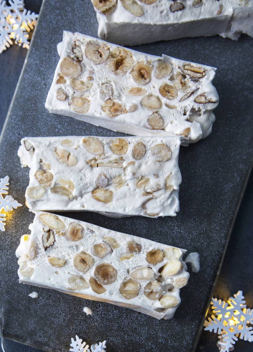 Mandel-Haselnuss-Nougat im Monsieur Cuisine | ZauberMix Mandel-Haselnuss-Nougat im Monsieur Cuisine | ZauberMix