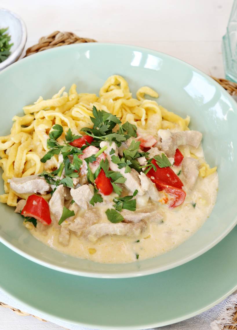 Paprika-Schweinegeschnetzeltes mit Spätzle