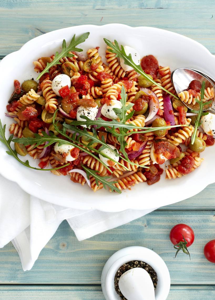 Pastasalat mit Tomate-Mozzarella im Monsieur Cuisine | ZauberMix
