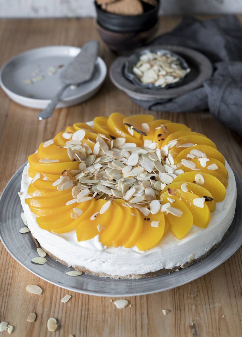 Pfirsich-Buttermilch-Torte