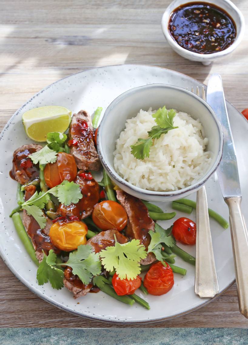 Rinderfilet mit Bohnen und Tomaten