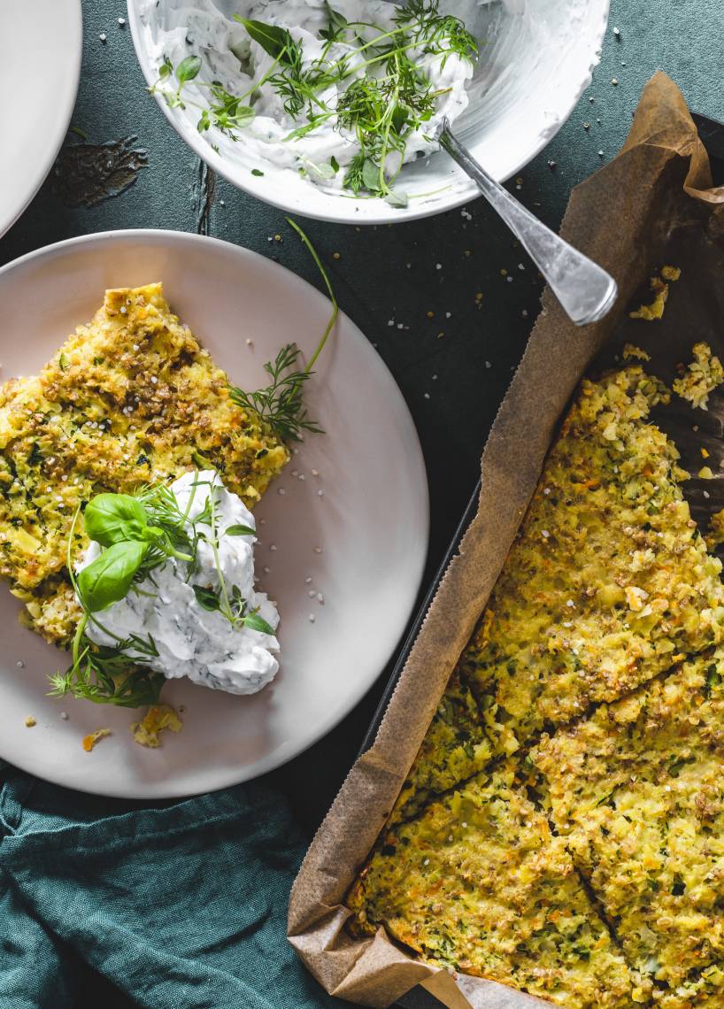 Rösti vom Blech mit Kräuterquark