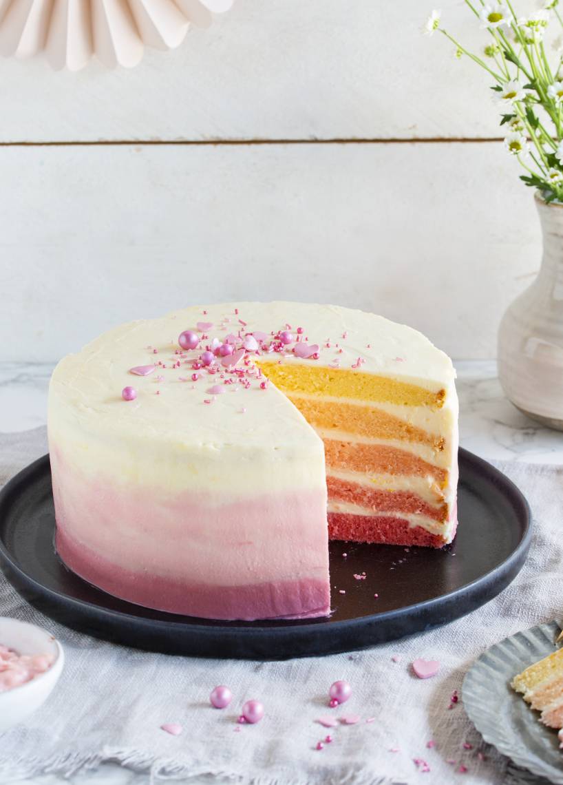 Rosa Ombré-Cake Zitronen-Joghurt-Creme