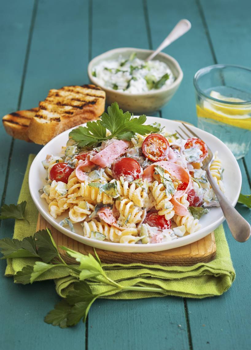 Schneller Nudelsalat im Monsieur Cuisine | ZauberMix