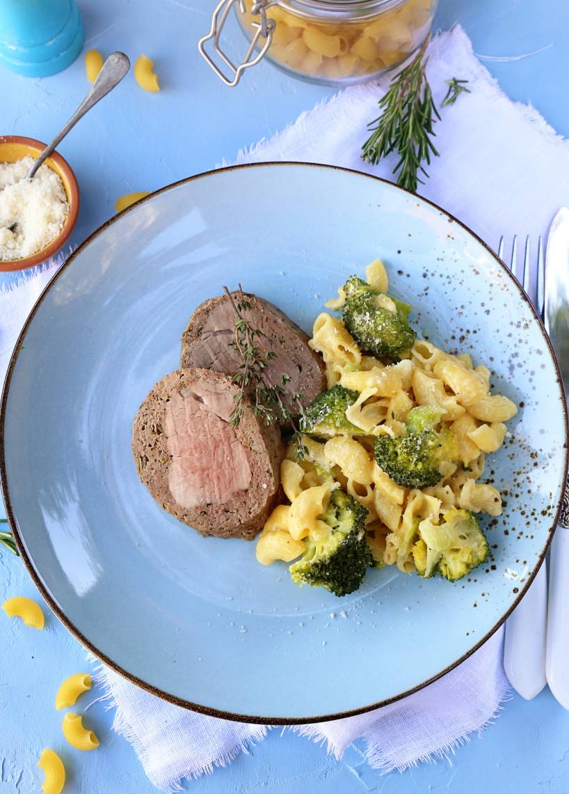 Schweinefilet mit Nudeln und Brokkoli