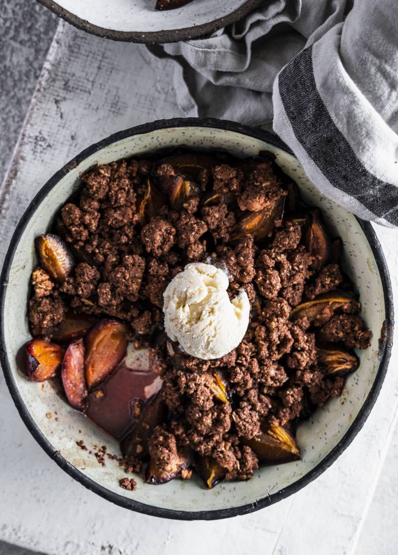 Zwetschgen-Crumble mit Schokostreuseln aus dem Monsieur Cuisine