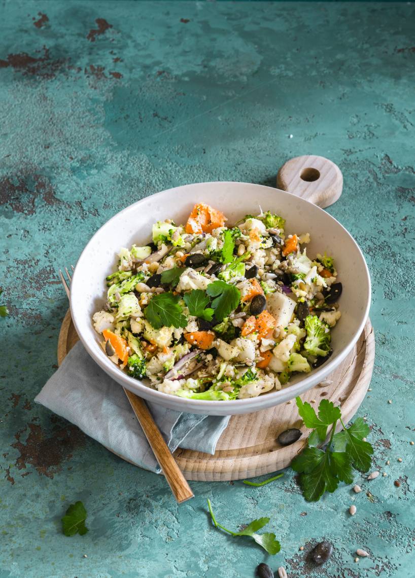 Blumenkohl-Brokkoli-Salat mit Zitronendressing