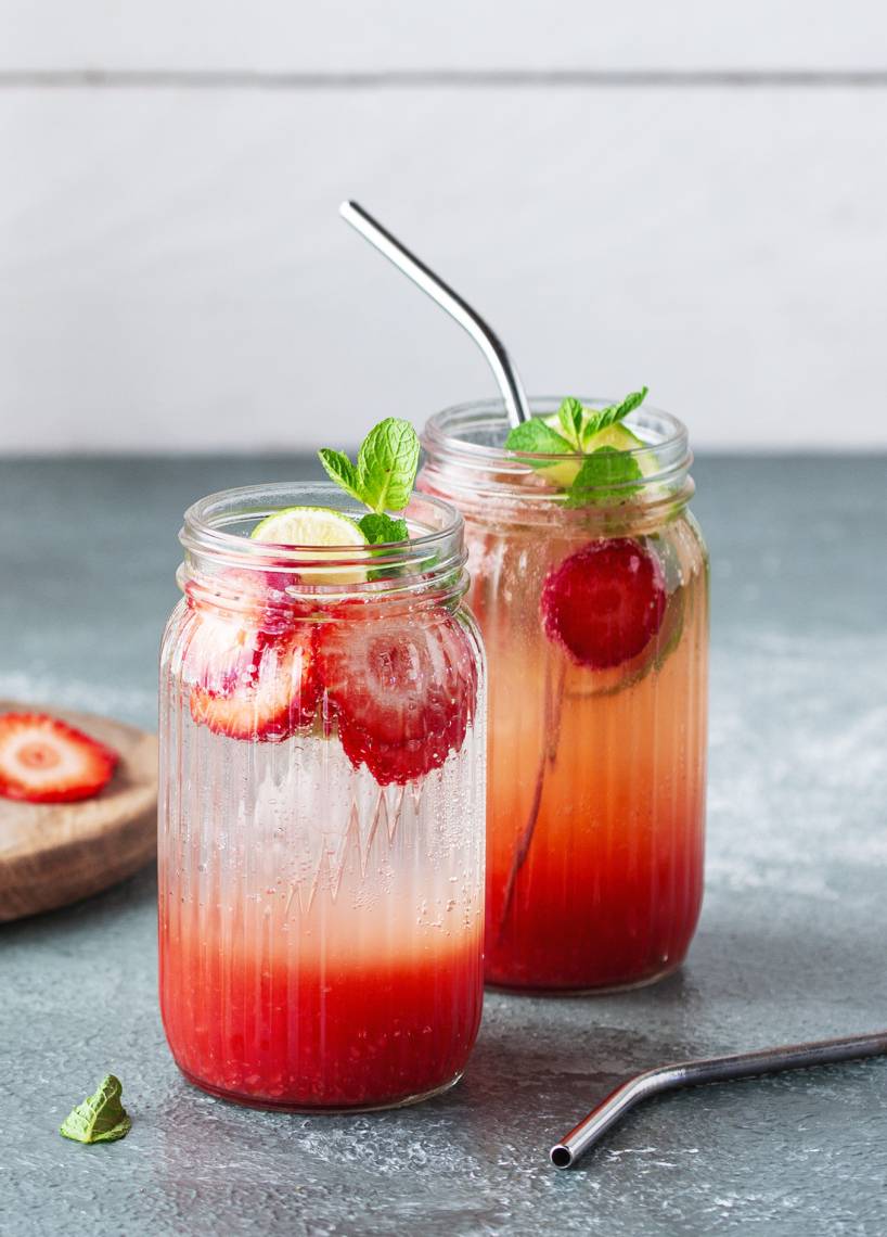 Erdbeer-Bowle mit Hugo im Monsieur Cuisine | ZauberMix Erdbeer-Bowle mit Hugo im Monsieur Cuisine | ZauberMix