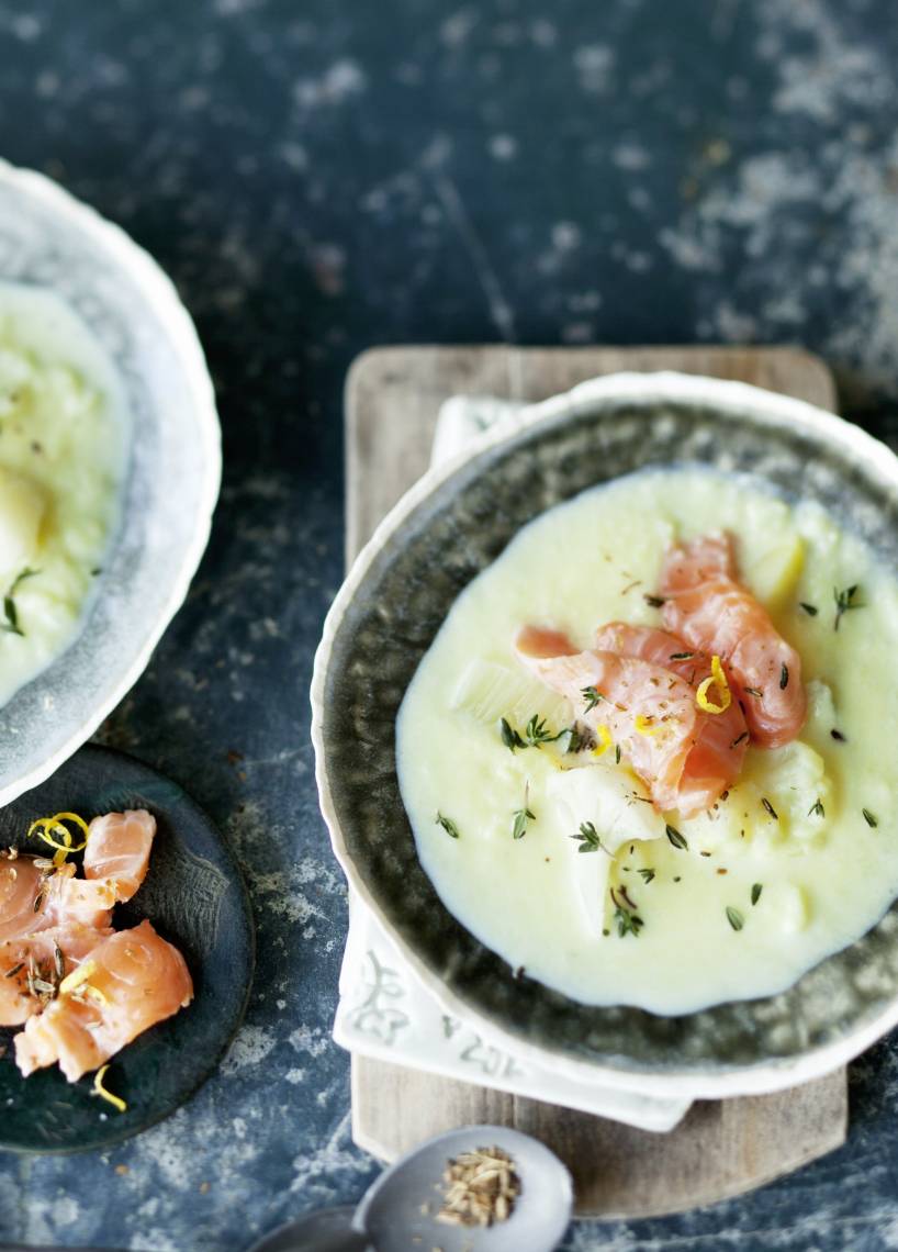 Fenchel-Blumenkohl-Suppe mit Lachs