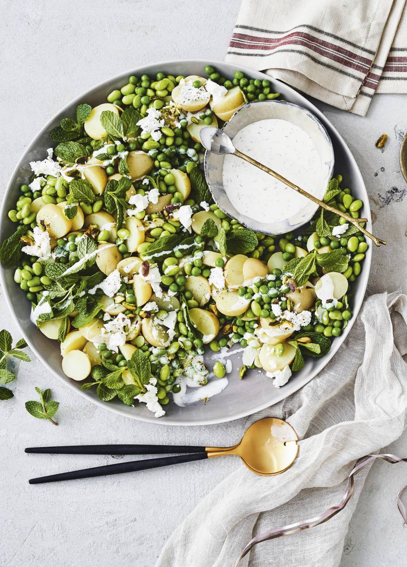 Kartoffel-Erbsen-Salat mit Joghurt-Minz-Dressing