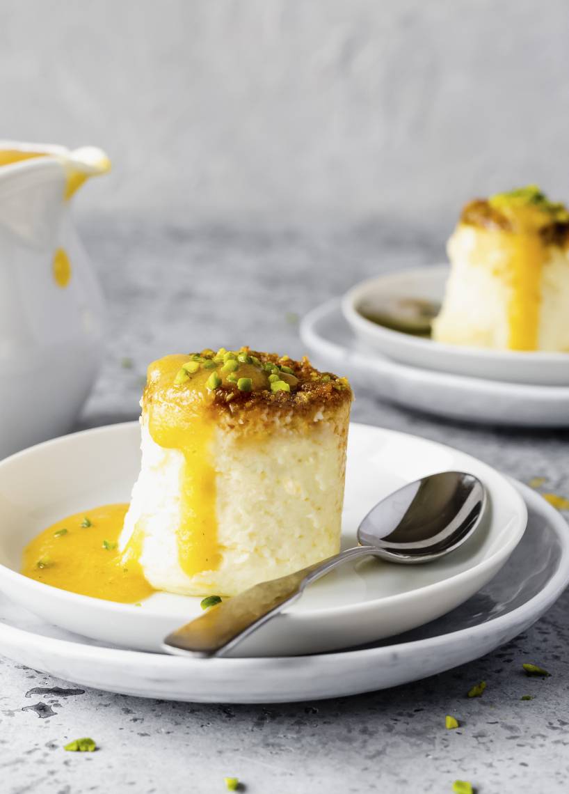 Kleine Käsekuchen aus dem Dampfgaraufsatz mit Aprikosensoße