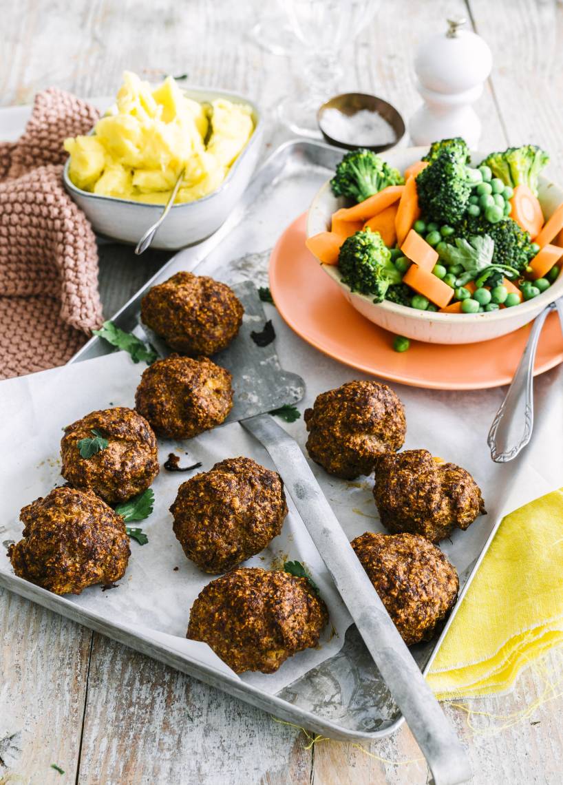 Frikadellen mit Stampf und Gemüse im Monsieur Cuisine | ZauberMix Frikadellen mit Stampf und Gemüse im Monsieur Cuisine | ZauberMix