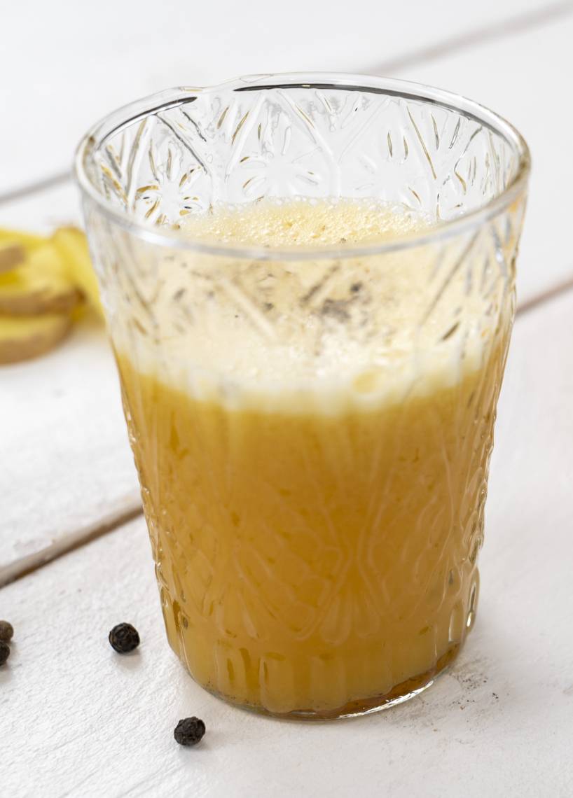 Orangen-Grapefruit-Shot mit Ingwer