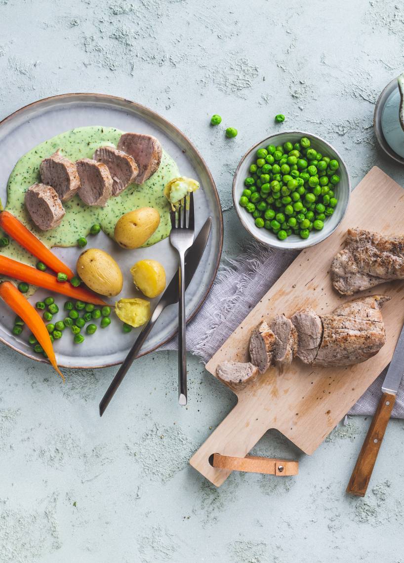 Schweinefilet mir Gemüse und Kräutersoße im Monsieur Cuisine | ZauberMix