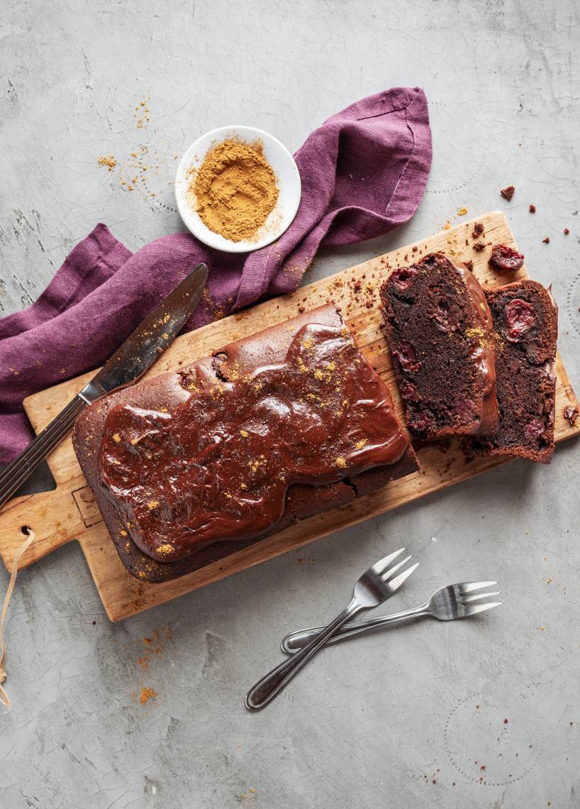 Weihnachtlicher Schoko-Kirsch-Kuchen