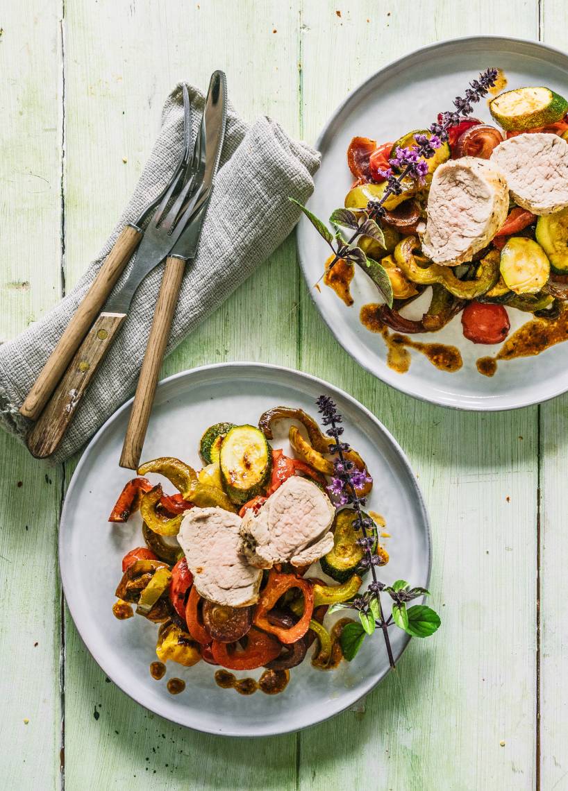 Zartes Schweinefilet mit Ofengemüse
