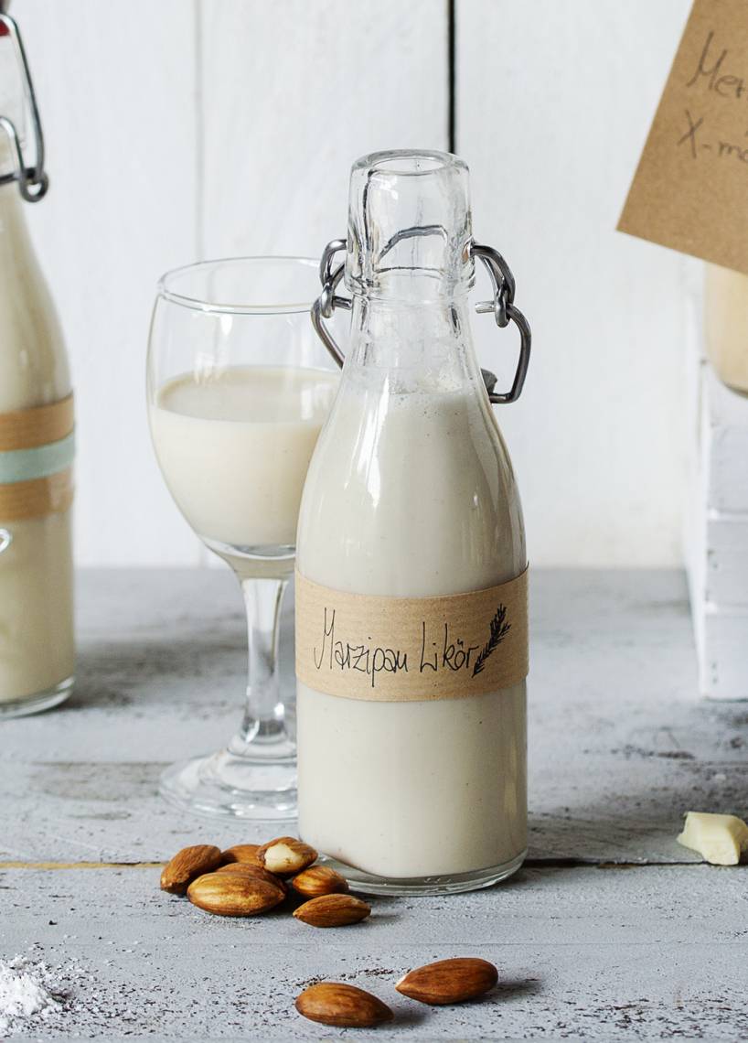 Marzipanlikör im Monsieur Cuisine | ZauberMix Marzipanlikör im Monsieur Cuisine | ZauberMix