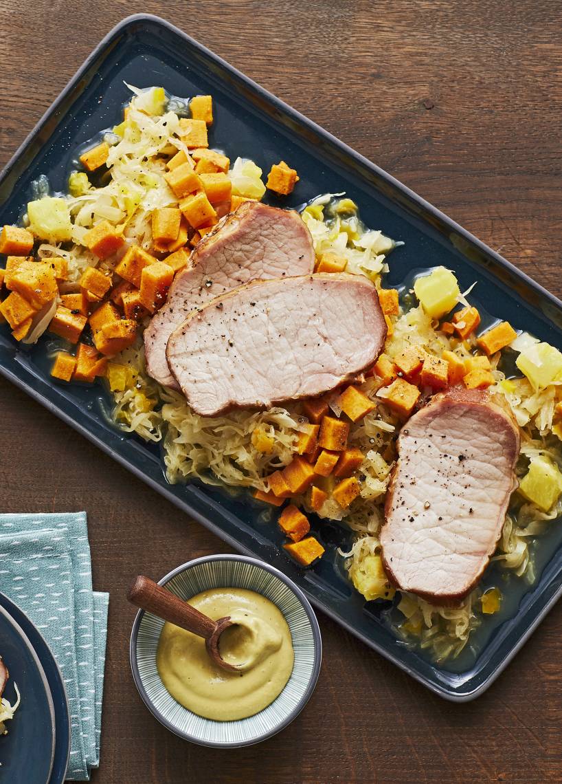 Paprika-Ananas-Sauerkraut mit Süßkartoffeln und Kasseler