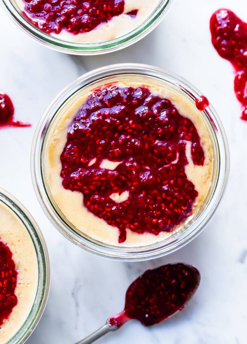 Quinoapudding mit Himbeerpüree