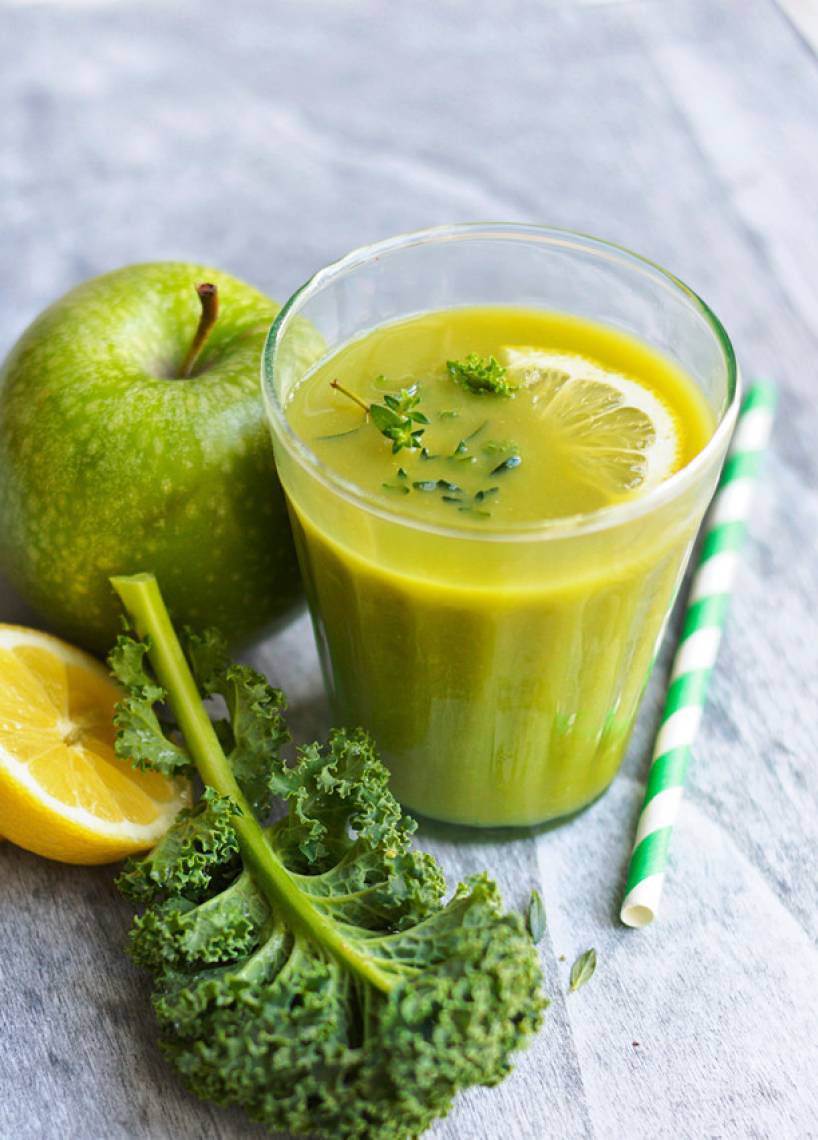 Grünkohl-Apfel-Saft mit Zitrone