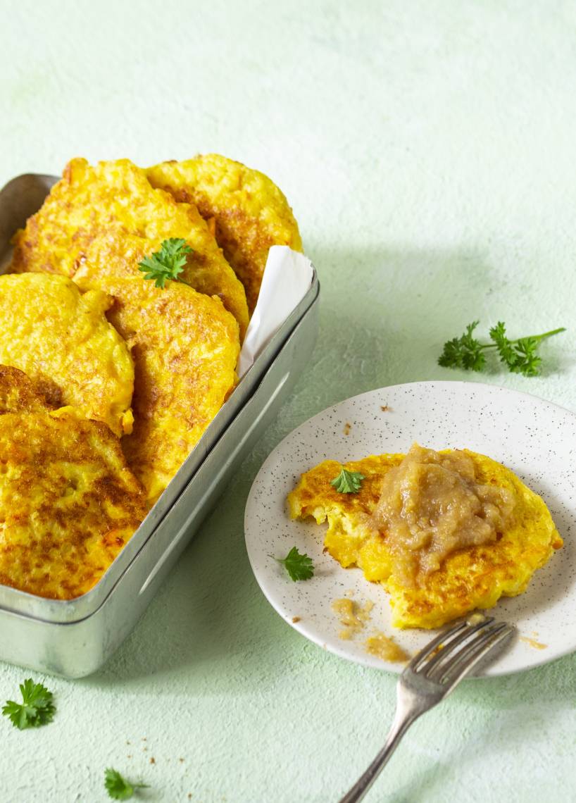 Kartoffel-Kürbis-Puffer mit Apfelmus im Monsieur Cuisine | ZauberMix