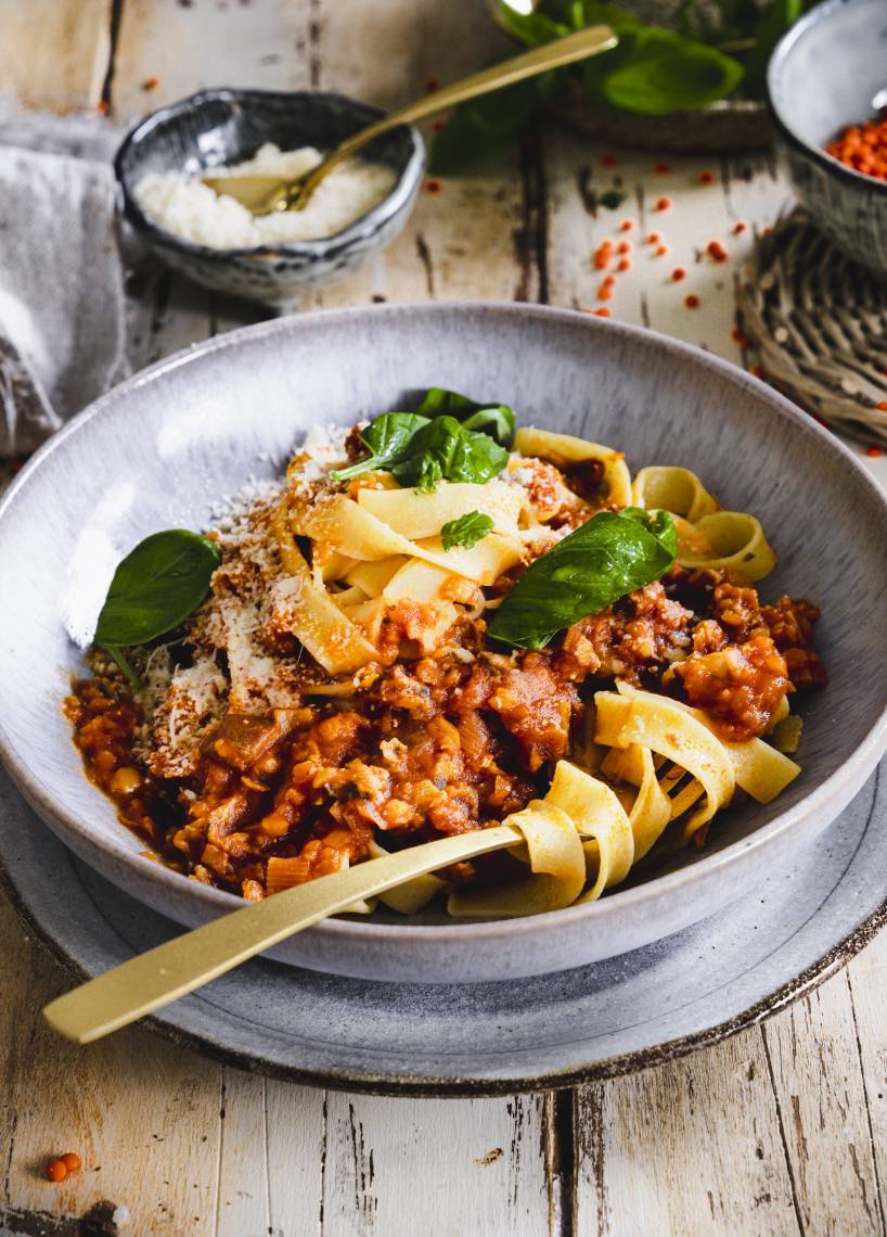 Rote-Linsen-Bolognese-Pasta im Monsieur Cuisine | ZauberMix