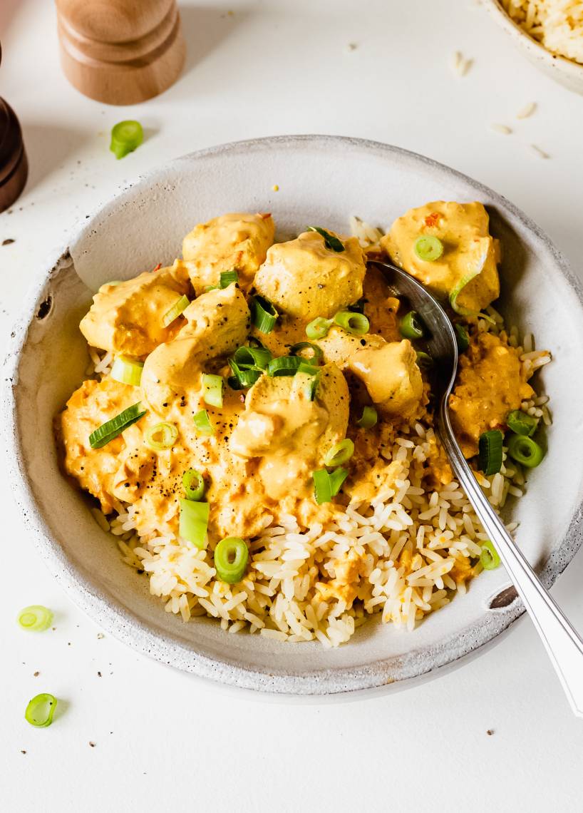 Hähnchen mit Curry-Schmand-Soße