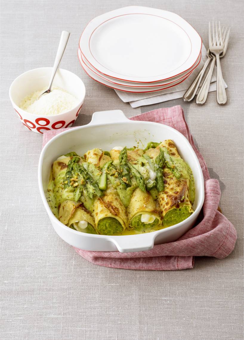 Pfannkuchen mit Spargelcreme und Camembert