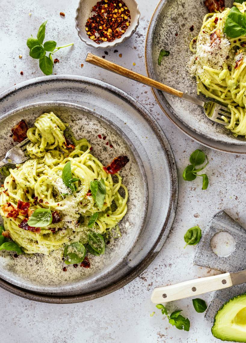 Avocado-Pasta mit Bacon