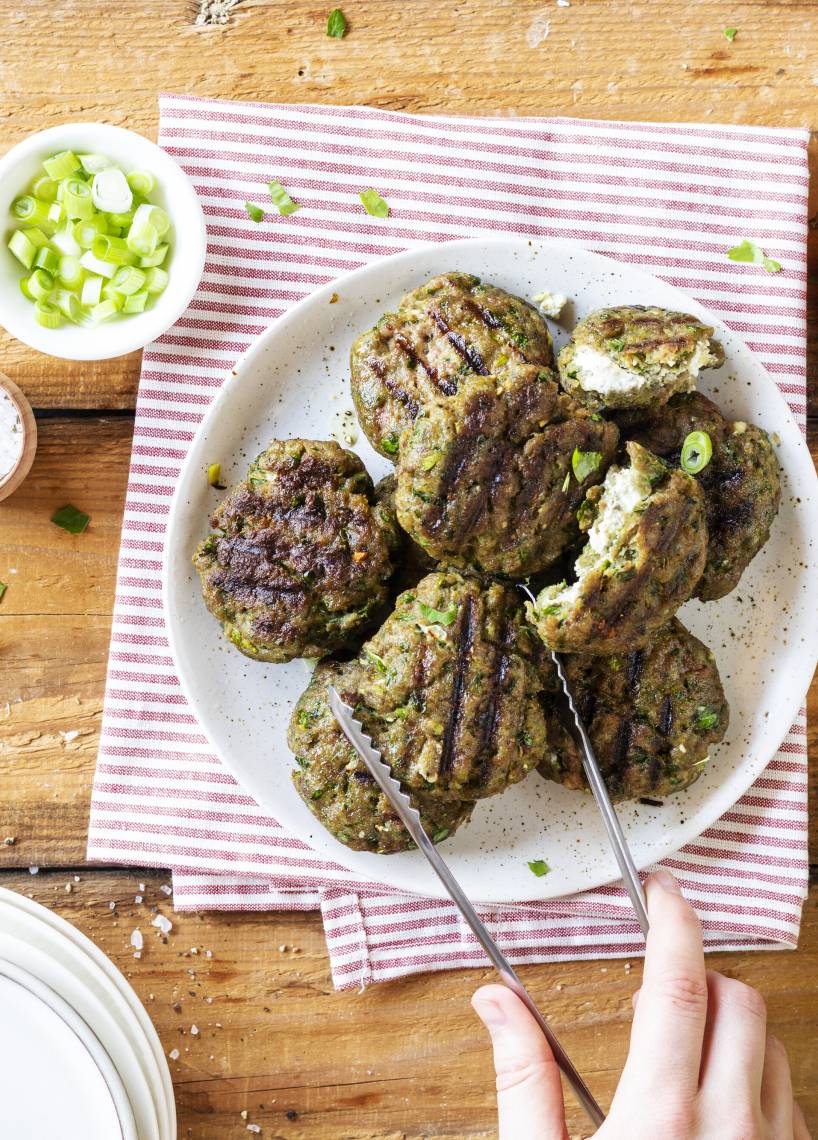 Bifteki-Frikadellen mit Frischkäse