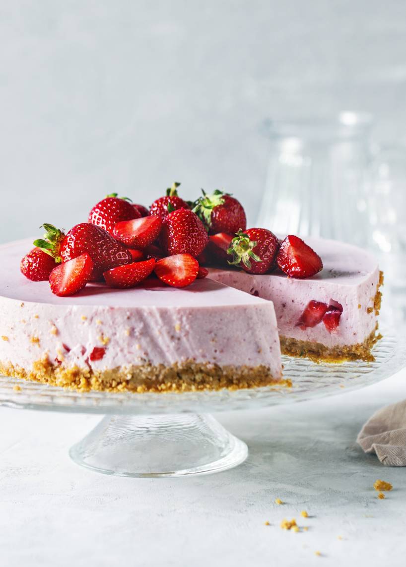Erdbeer-Joghurttorte mit Amarettini