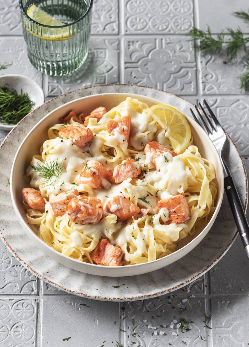 Tagliatelle mit Lachs und Sahnesoße mit dem Monsieur Cuisine | ZauberMix