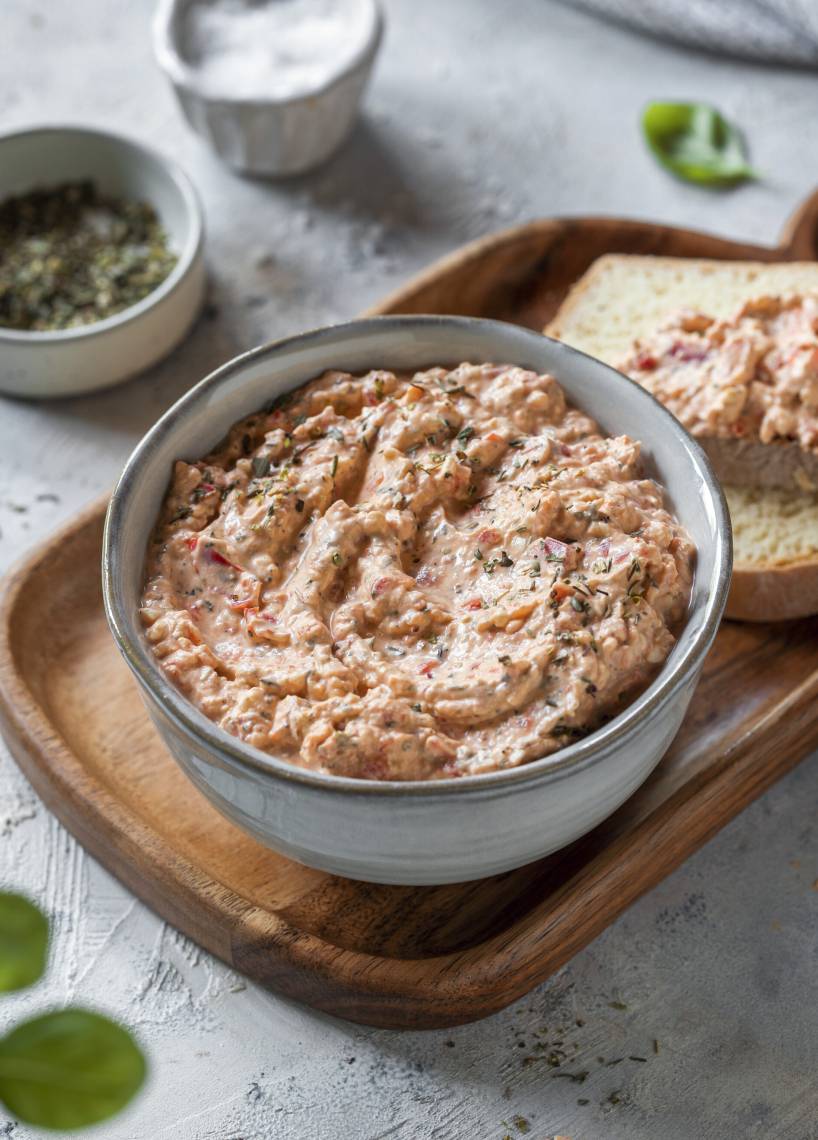 Sabrinas Paprika-Käse-Dip im Monsieur Cuisine | ZauberMix Sabrinas Paprika-Käse-Dip im Monsieur Cuisine | ZauberMix