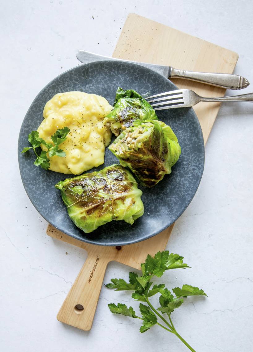 Vegetarische Kohlrouladen mit Schmandkartoffeln | ZauberMix Vegetarische Kohlrouladen mit Schmandkartoffeln | ZauberMix