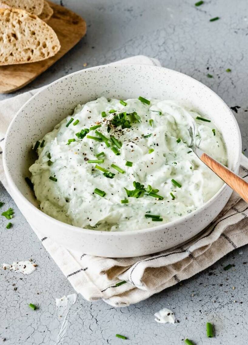 Einfacher Kräuter-Quarkdip im Monsieur Cuisine | ZauberMix