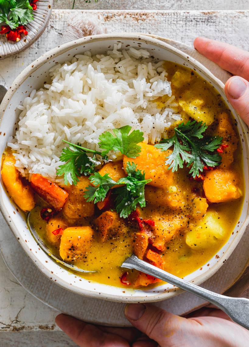 Cremiges Kürbiscurry mit Reis