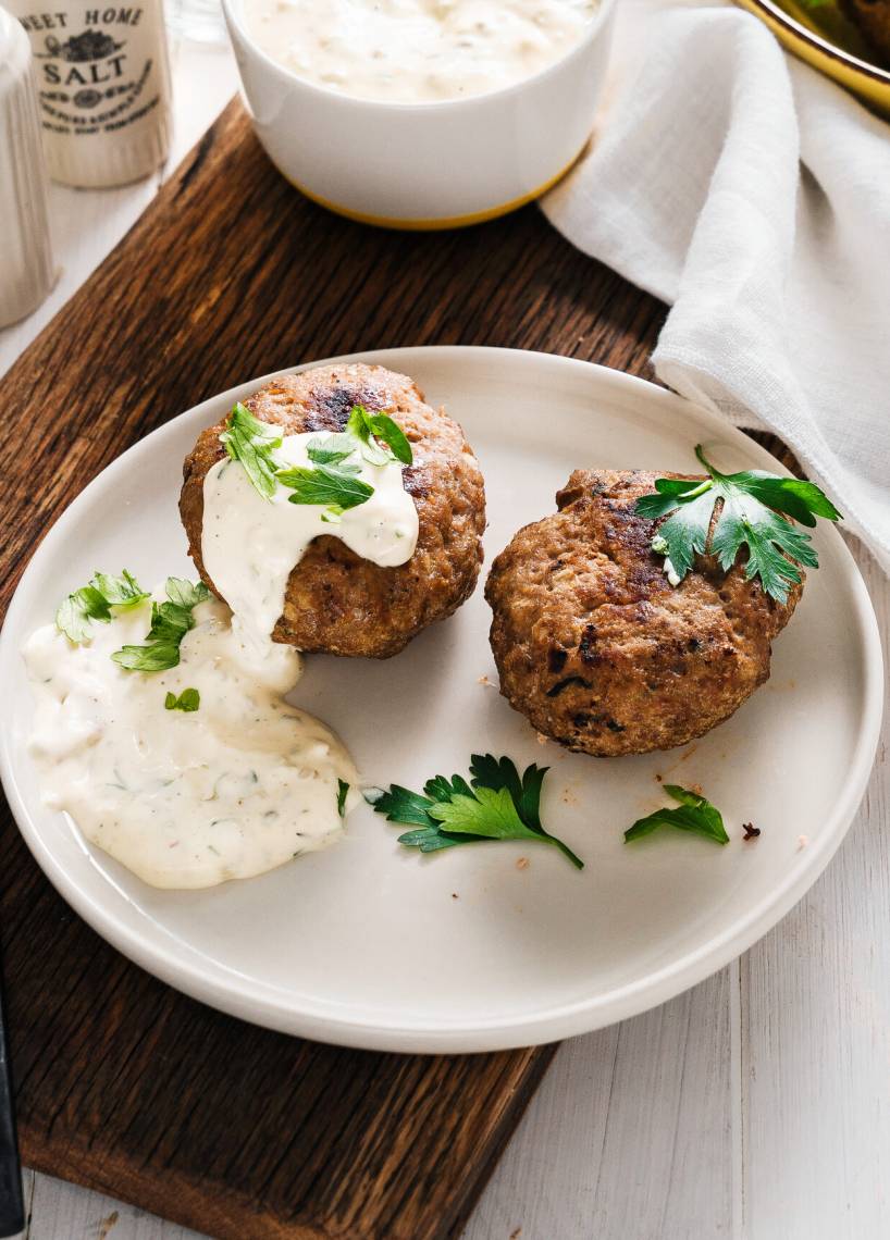 Frikadellen vom Blech mit Remoulade