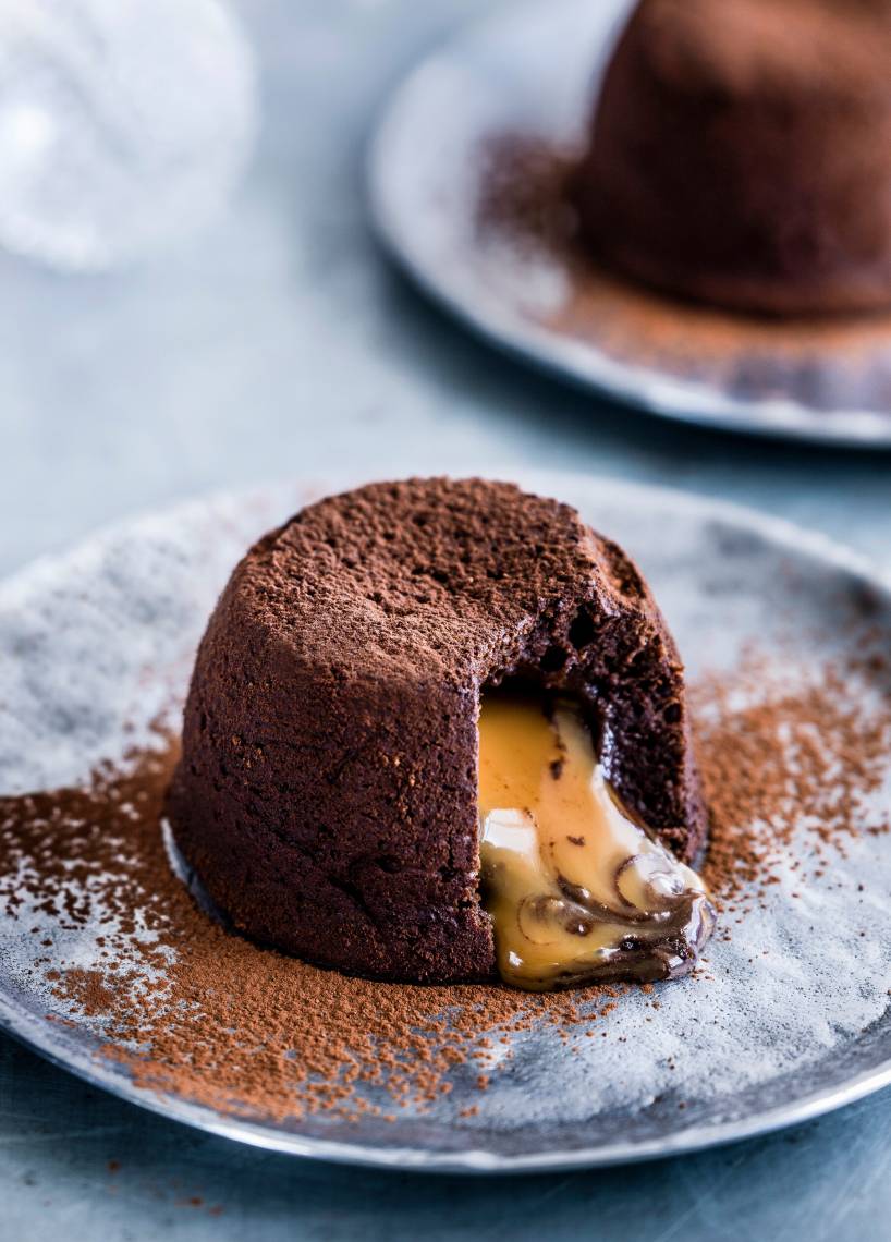 Lavacake mit flüssigem Karamellkern