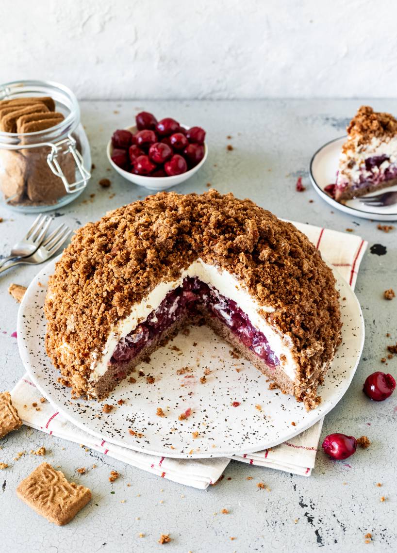Spekulatius Maulwurfkuchen mit Kirschen