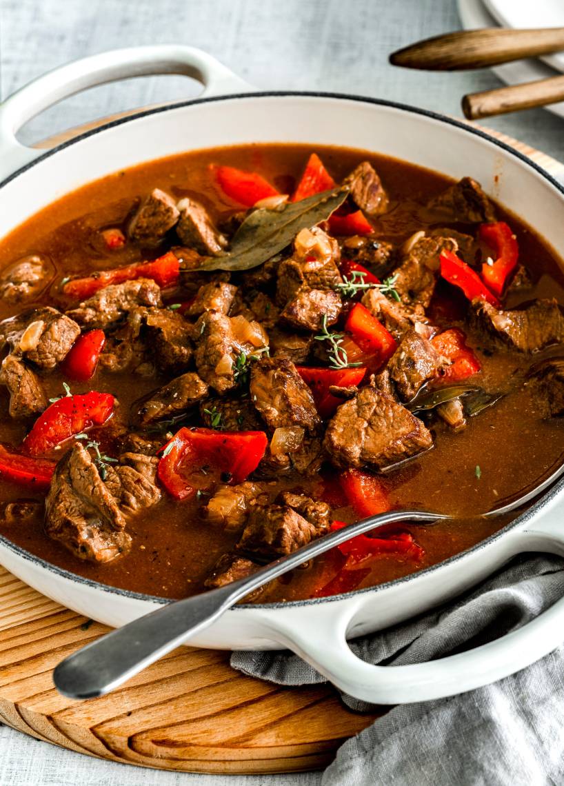 Das simpelste Gulasch ungarischer Art