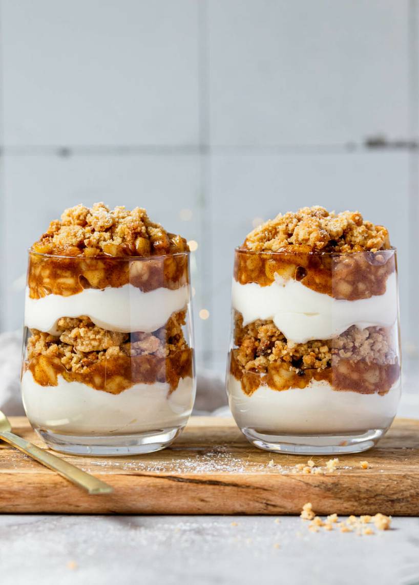 Bratapfel Crumble Schichtdessert