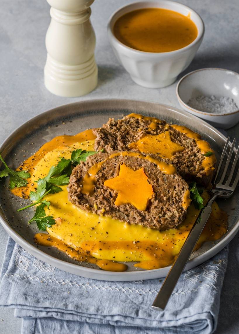 Hackbraten mit Biersoße und Kürbis-Kartoffel-Stampf