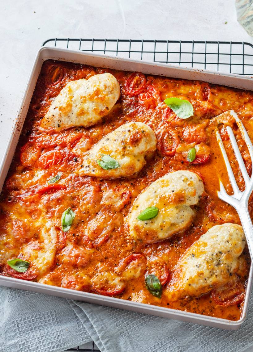 Überbackenes Caprese-Chicken