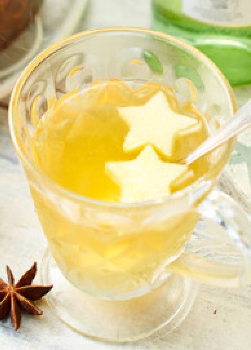 Weißer Apfel-Glühwein