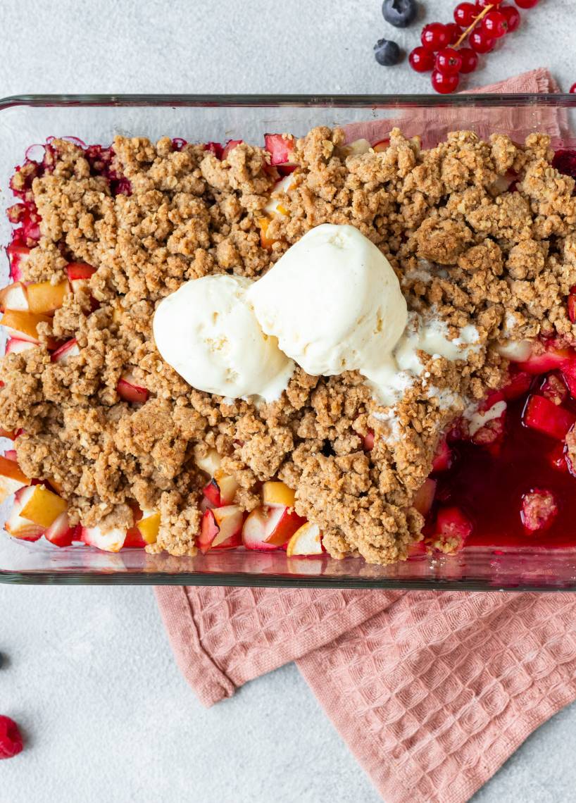 Apfel-Beeren-Crumble