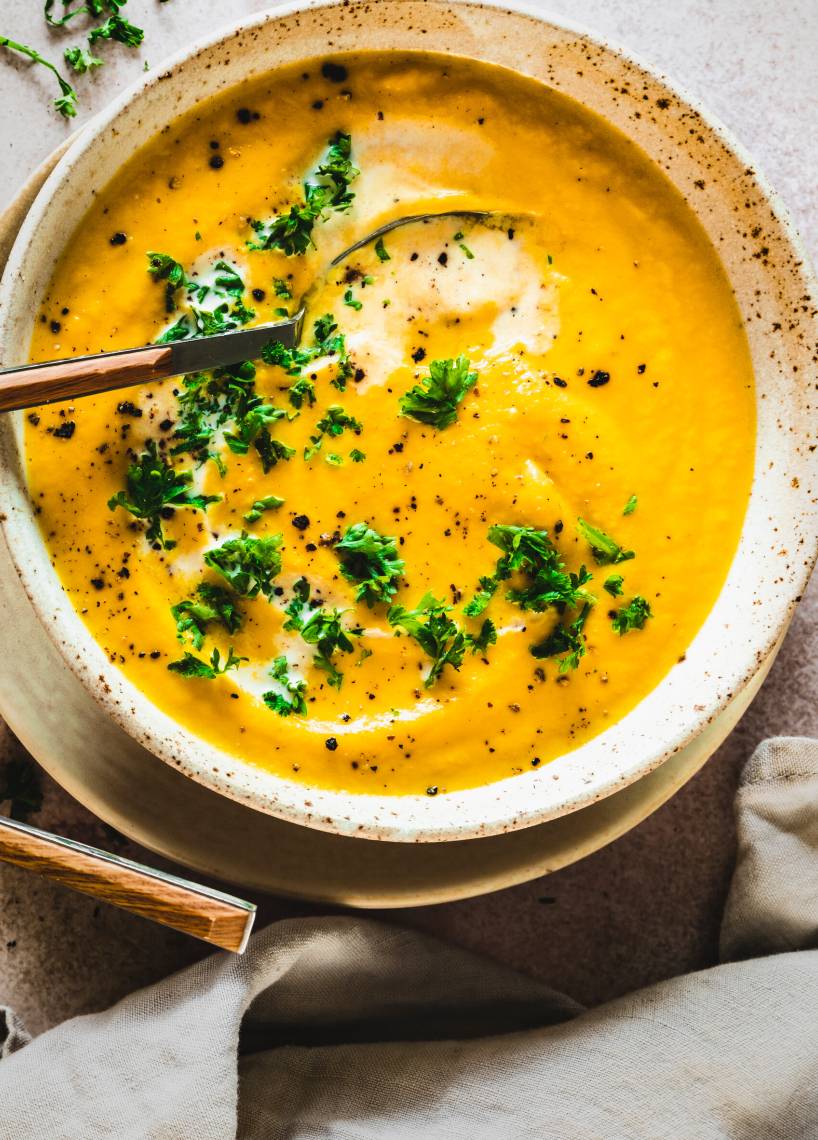 Low-Carb-Gemüsecremesuppe