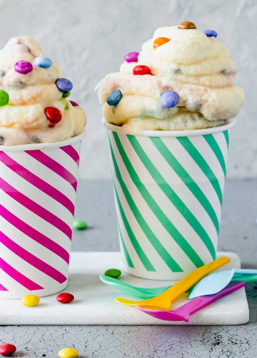 „McFlurry“ Eis mit „Smarties“
