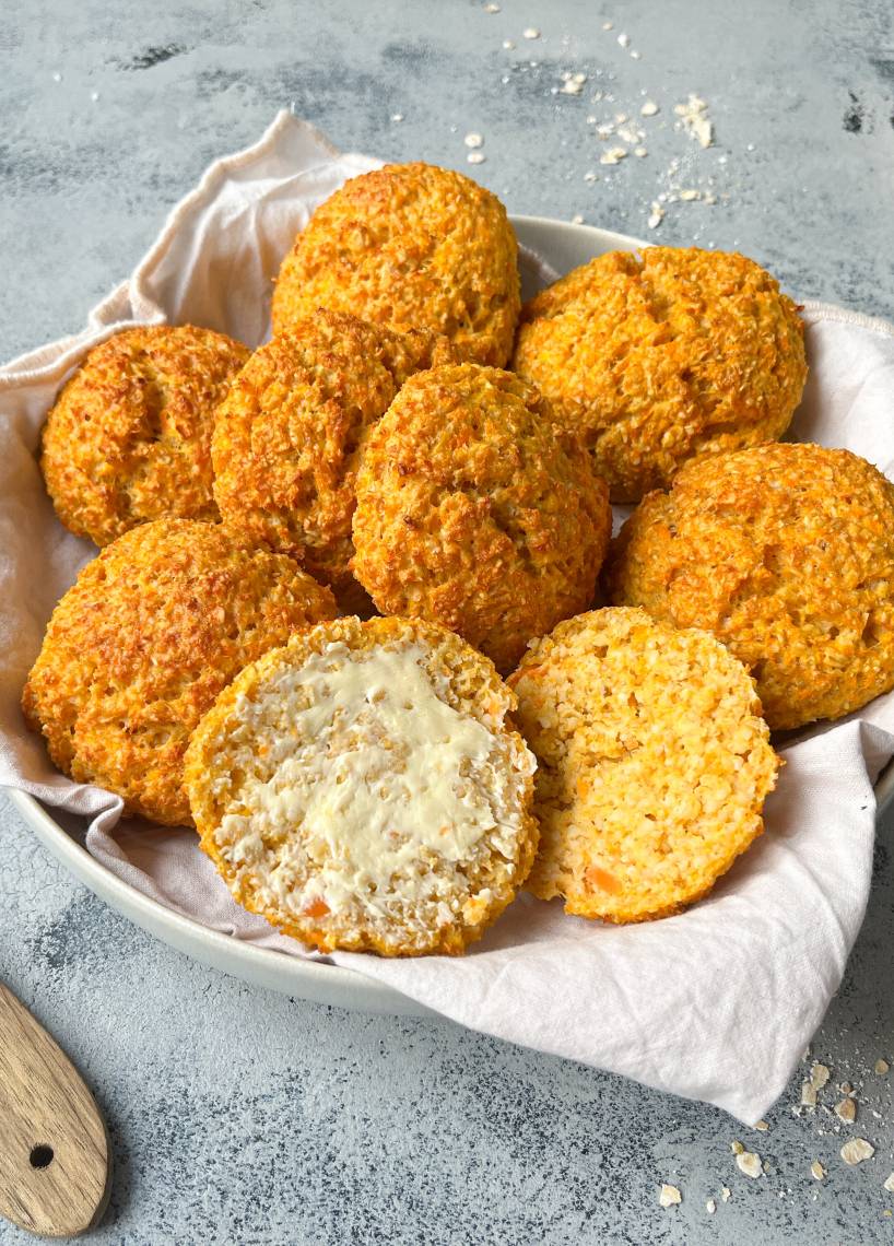Haferflocken-Karotten-Brötchen