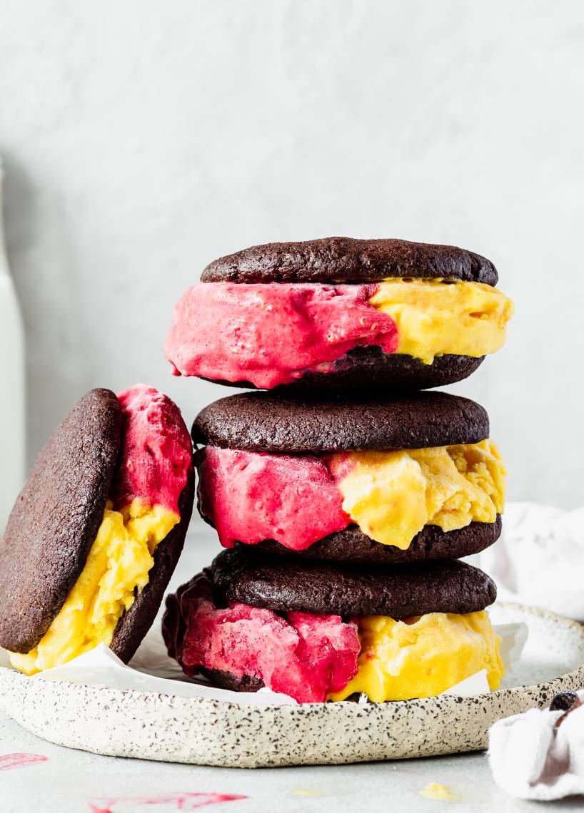 Eis-Sandwiches in Deutschland-Optik